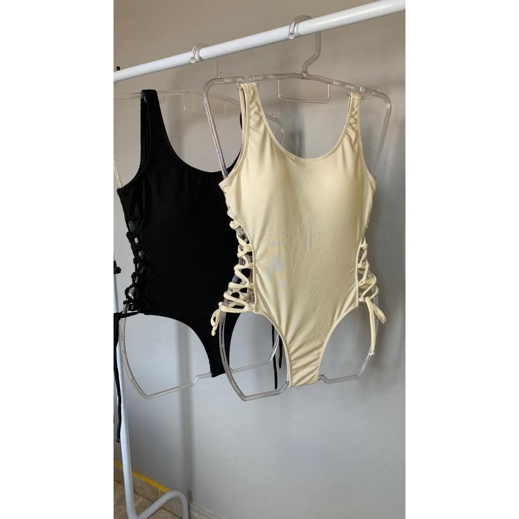 Maiô Taissa ajuste Lateral Trançado Moda Praia