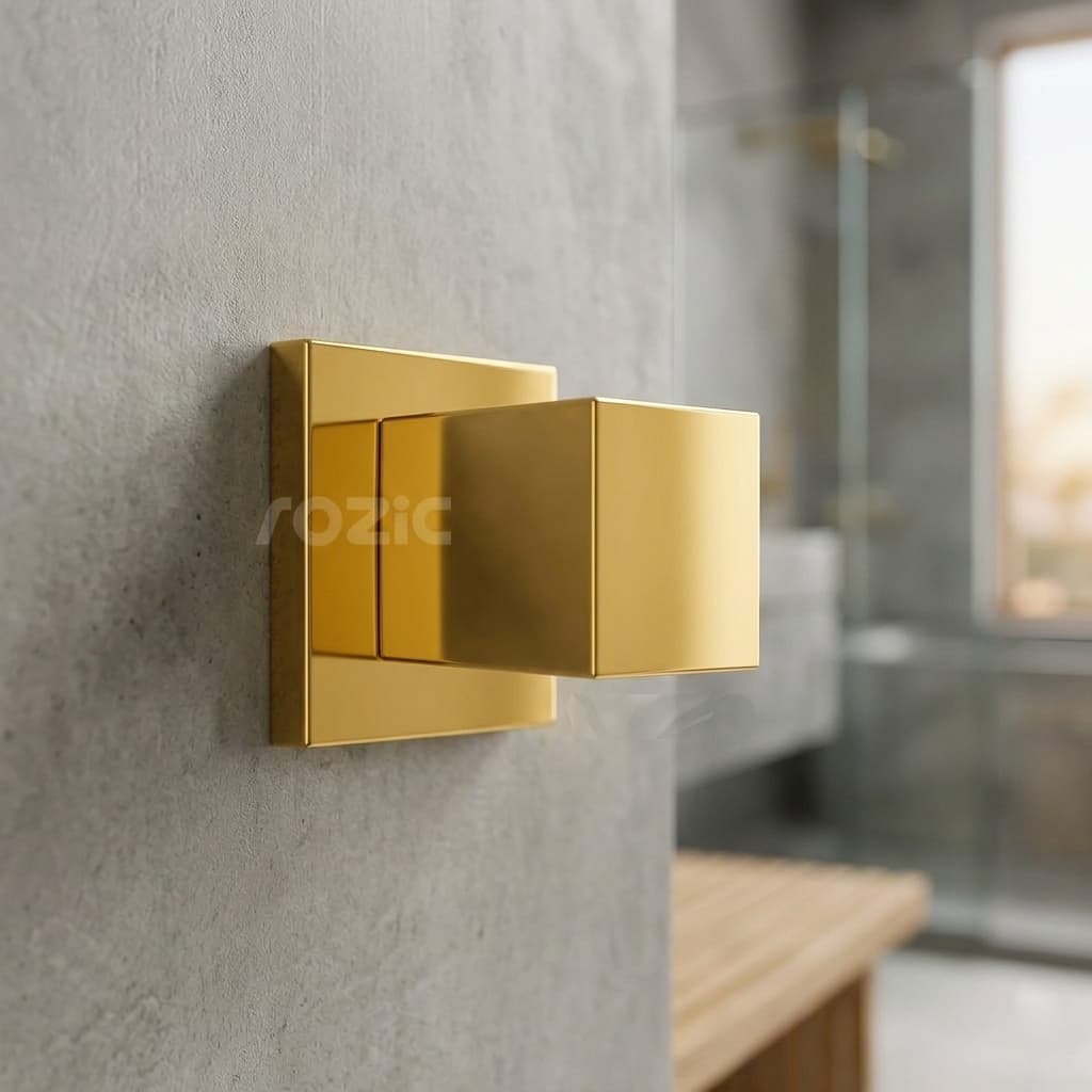 Acabamento de Registro Dourado Banheiro Padrão Deca Chuveiro Dourado Brilhante Quadrado