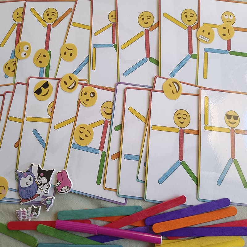 Jogo Educacional com palitos - forma humana - 20 peças - 6 cores