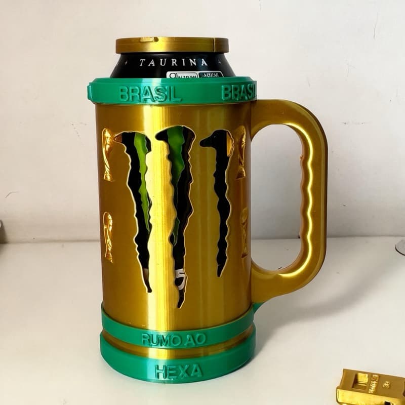 Porta Lata 473ml Edição limitada, com Alça Tampa e Abridor Edição Brasil Rumo ao Hexa copa do mundo para Energético