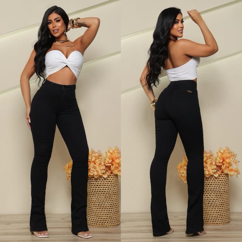 Calça jeans flare preta