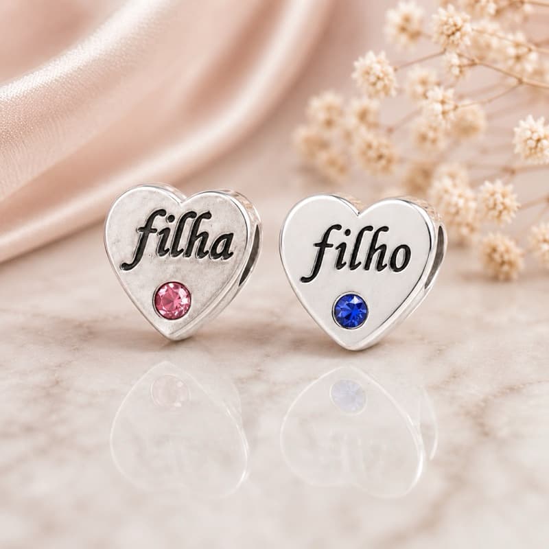 Berloque Filho/Filha Banhado a Prata 925 Presente