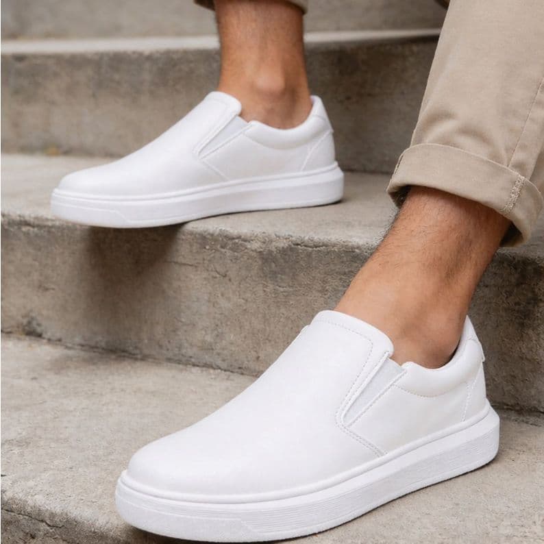 Slip On Básico Masculino Confortável Tênis Casual Sem Cadarço Fácil de Calçar Sapato Clássico Slip-On Iate