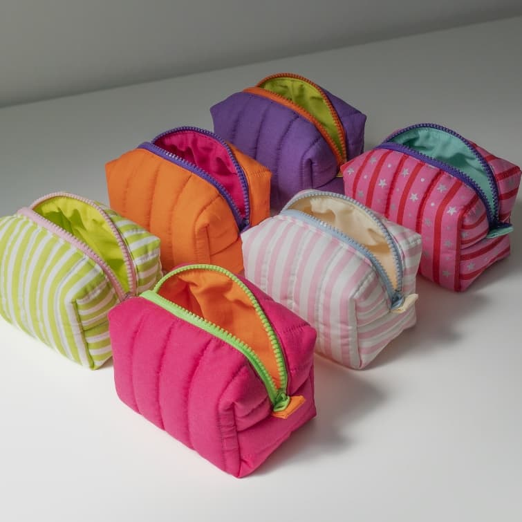Necessaire Média Feminina 100% Algodão – Alta Capacidade p Viagem, Organização, Academia, Maquiagem