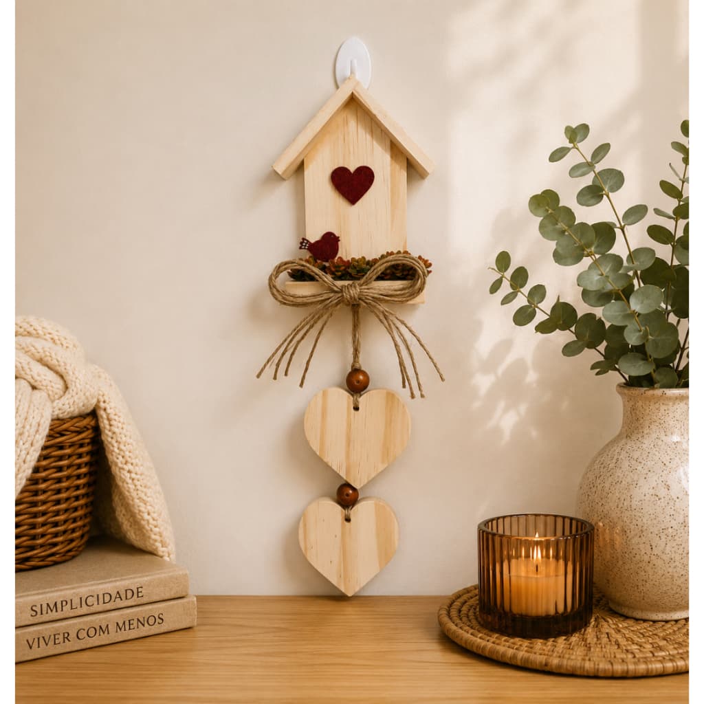 Pendente Adorno Enfeite Parede Casinha cor Natural Coração Madeira Artesanato