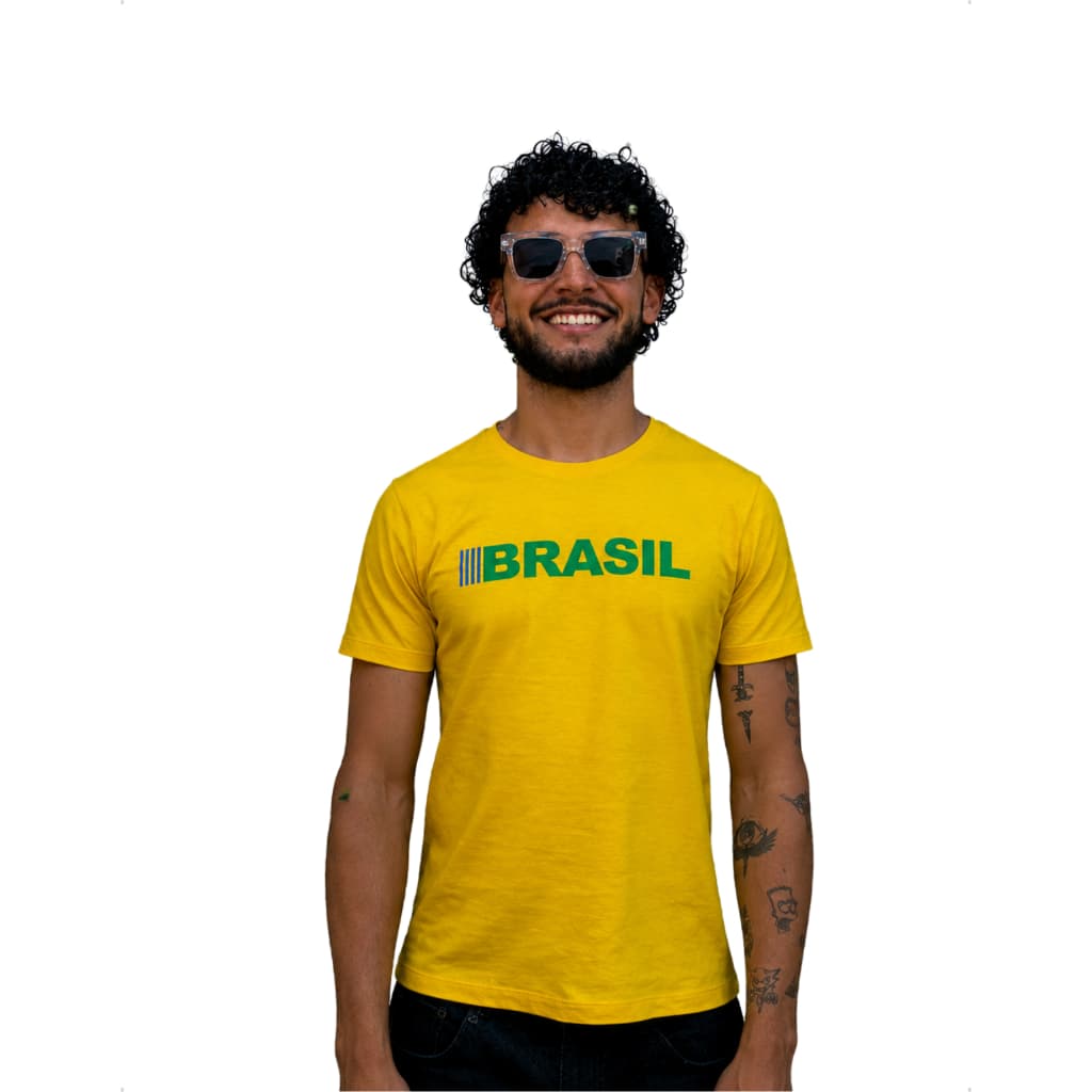 Camiseta Masculina Brasil Copa Amarela M Óculos de Sol Quadrado