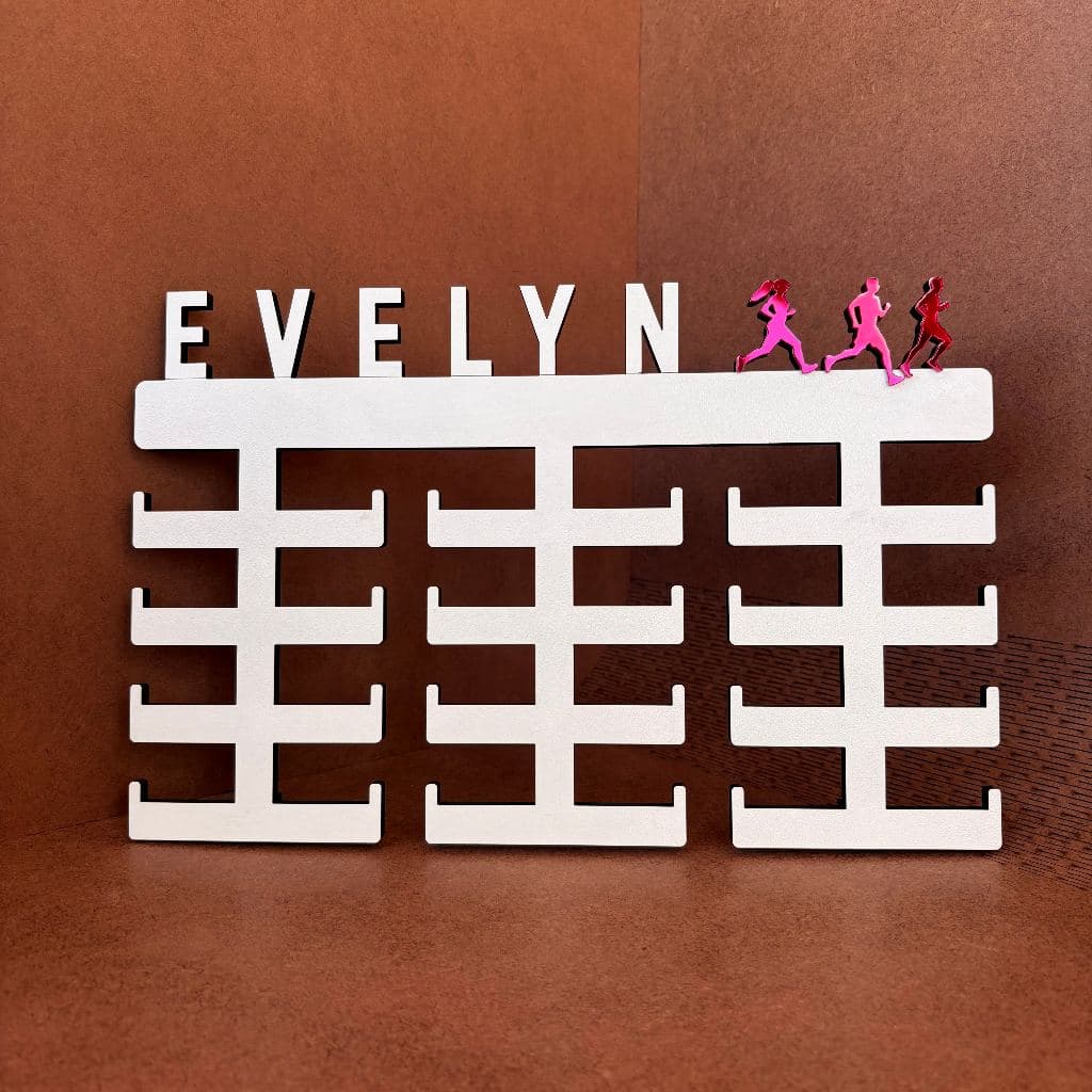 Porta Medalhas Personalizado Corrida Esportes MDF e Acrílico Espelhado 24 Medalhas 30x20cm
