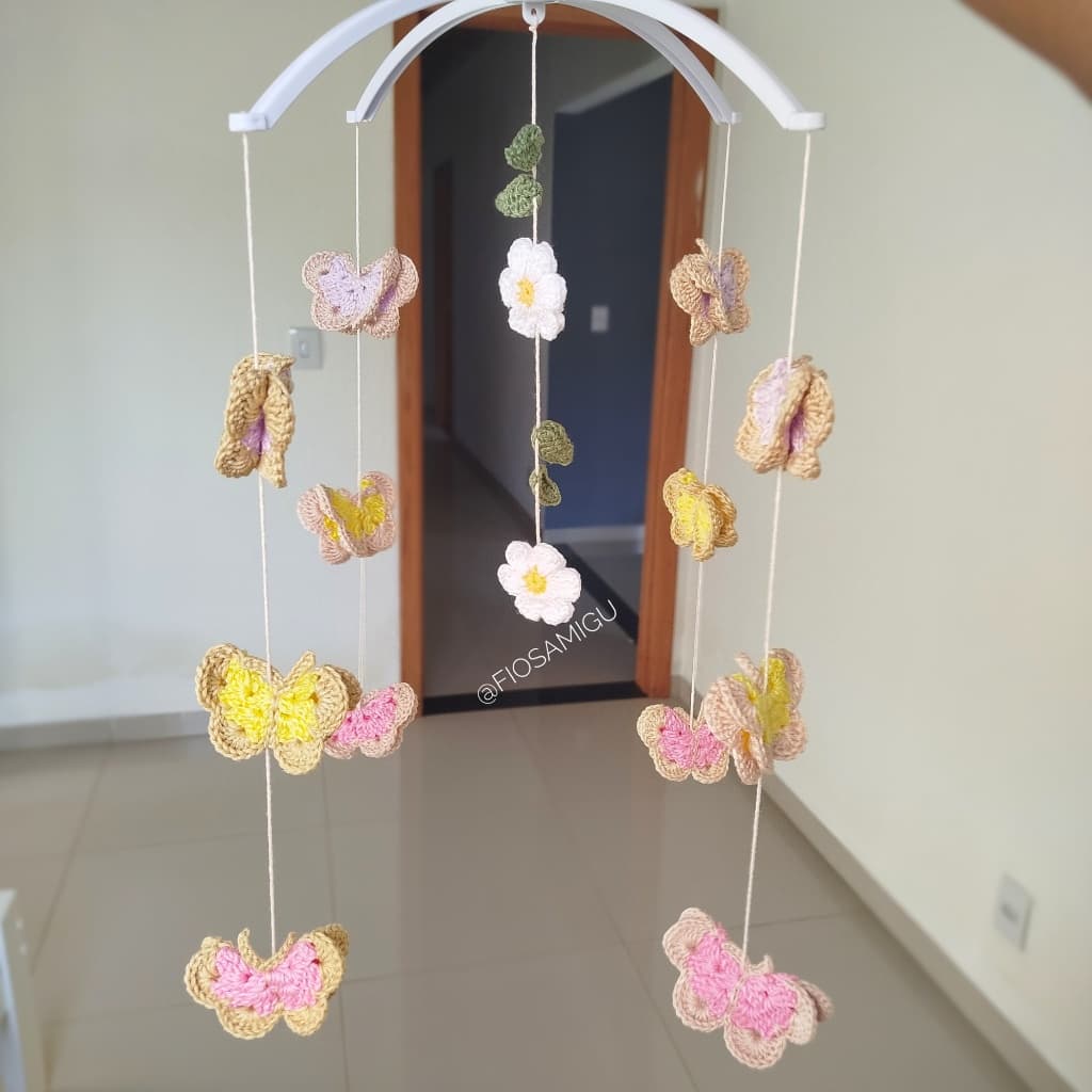 Mobile amigurumi / crochê, borboletas / mobile berço