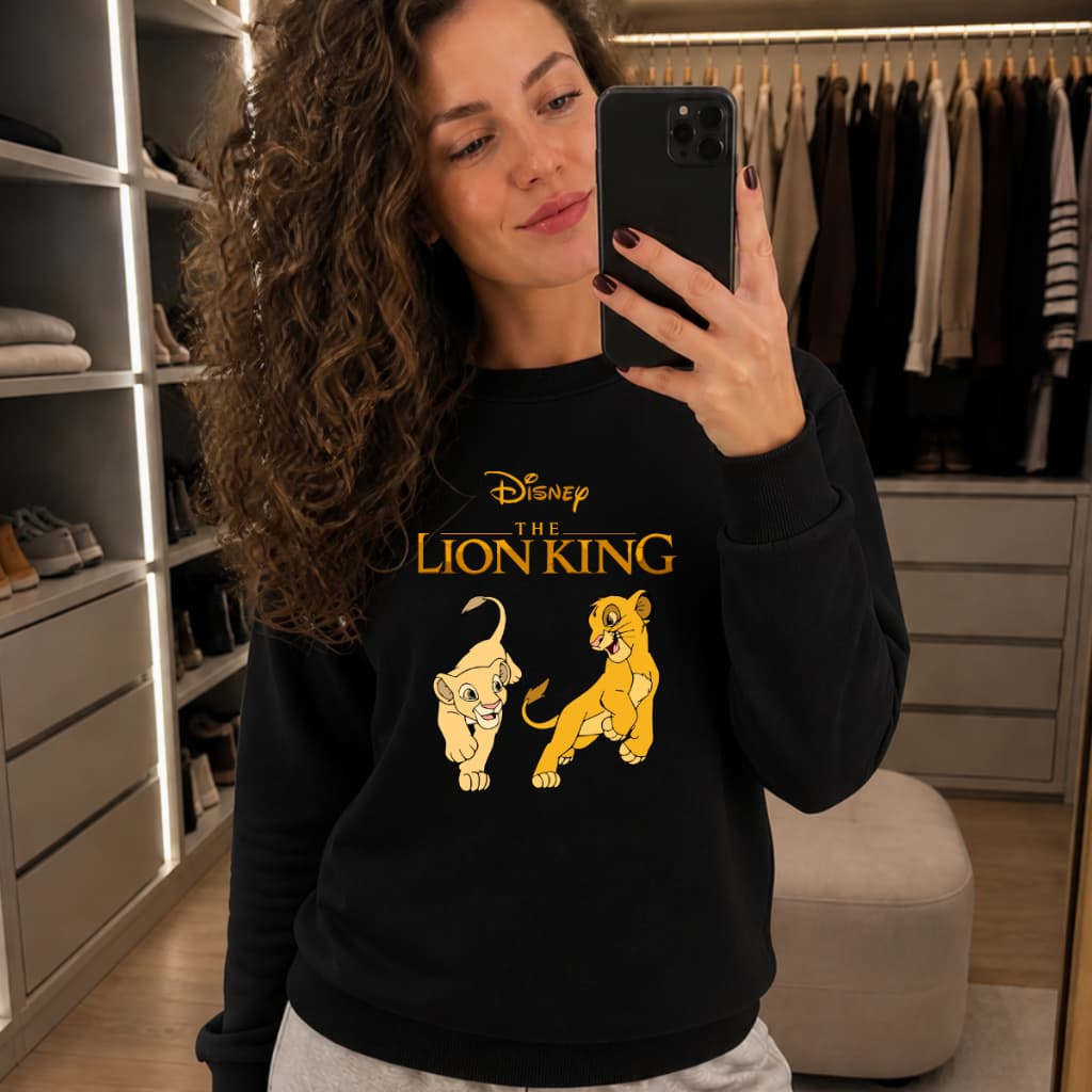 Moletom Feminino Gola Careca Preto Estampa Rei Leão -