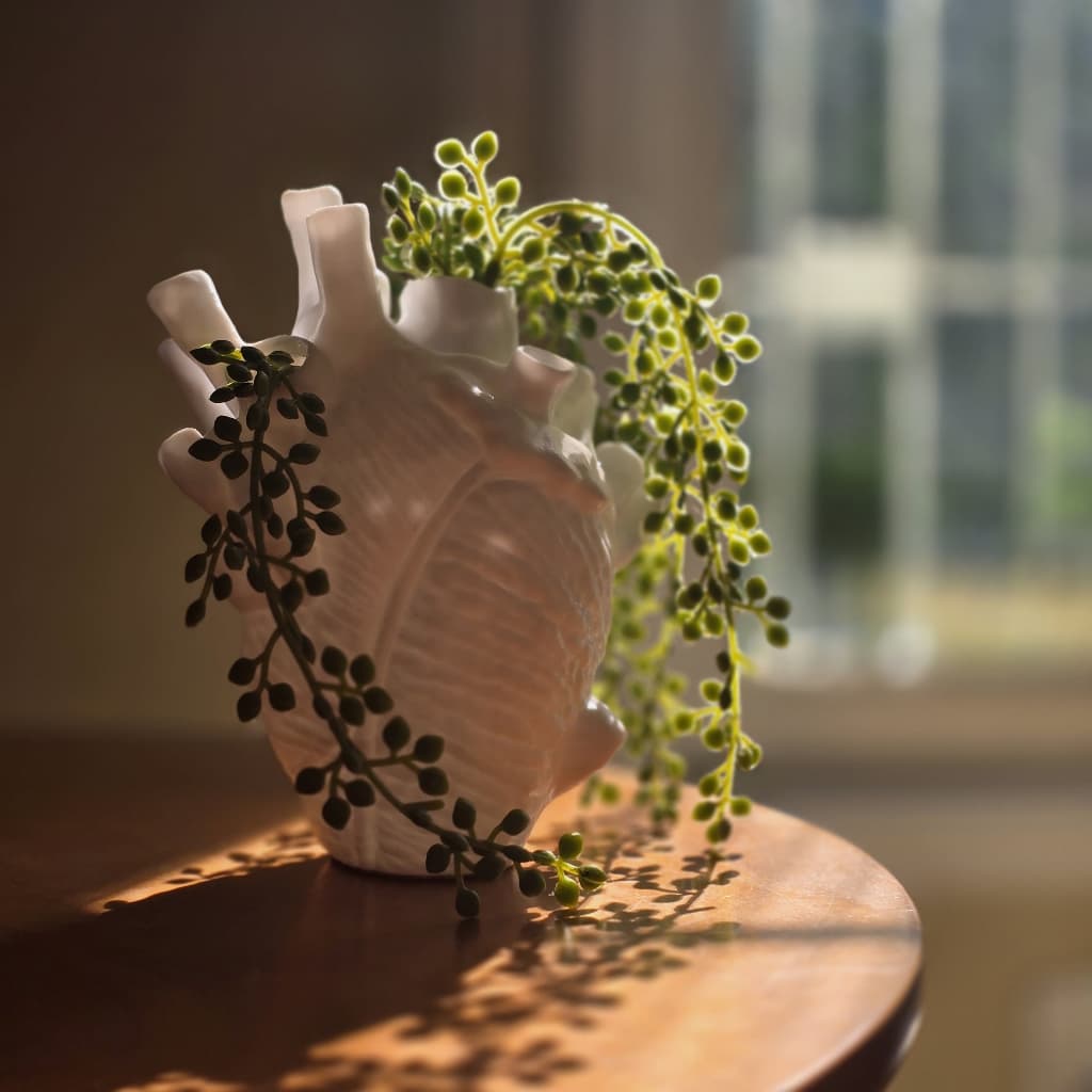 VASO DECORATIVO CORAÇÃO ANATÔMICO HEART MÃE NAMORADOS - ADORNO SALA QUARTO RACK - FLORES SECAS