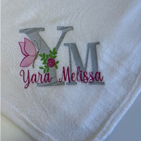 Manta Soft Bebê Antialérgica Personalizada com Nome e Desenho| Enxoval Infantil -MENINA - MANTINHA