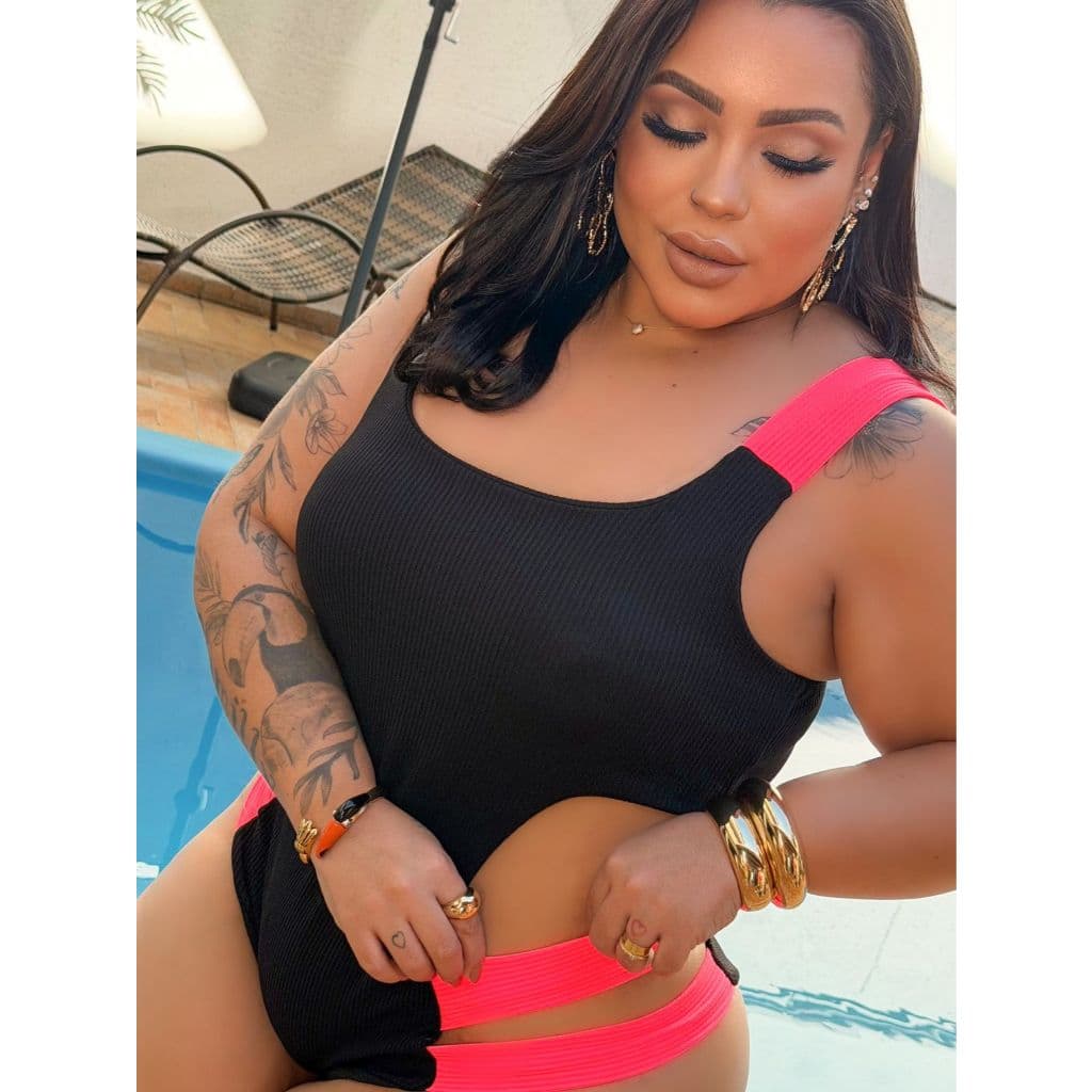 Maio Biquini Body Feminino Preto E Rosa Neon Canelado Recortes Praia Verão Confortável