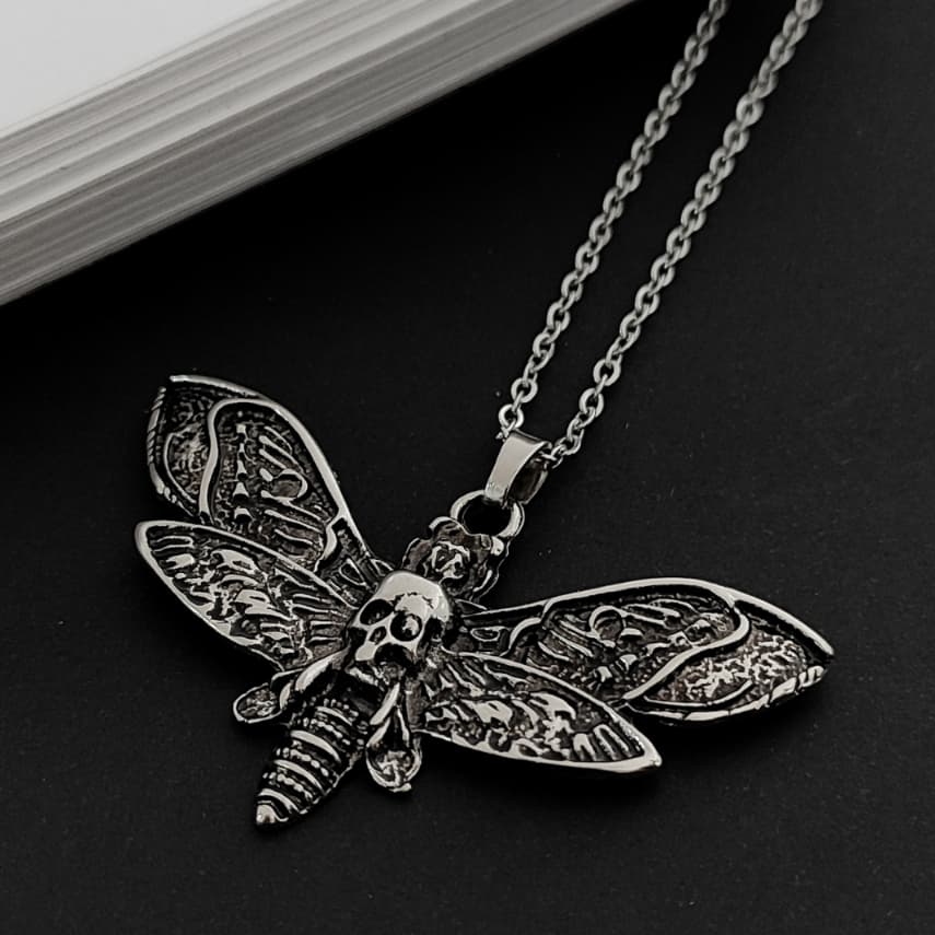 Colar Mariposa Caveira Pingente Gótico Místico Dark