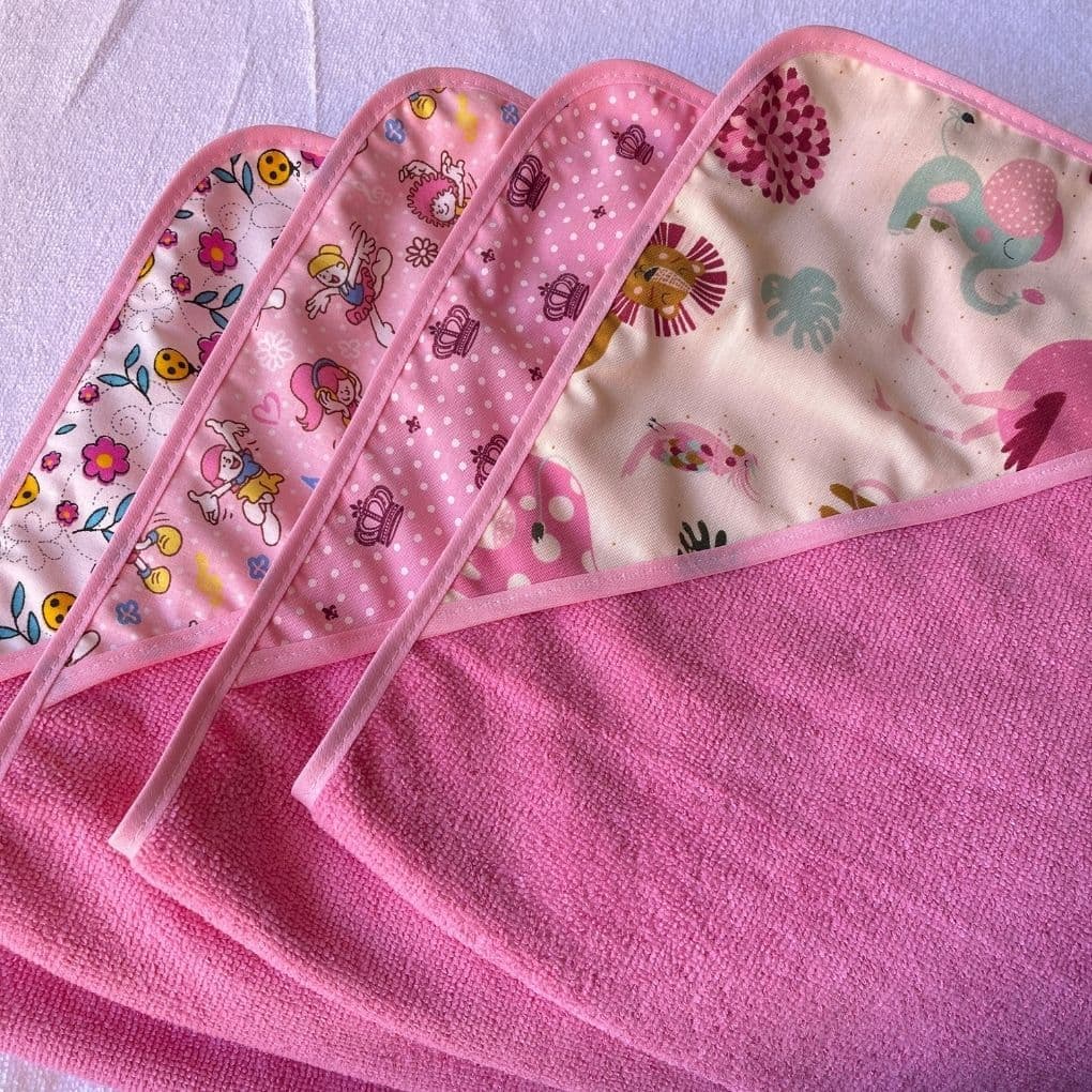 Kit com 2 Toalhas de Banho Bebê com Capuz, Macia e Absorvente, para Menino, Menina e Neutra.