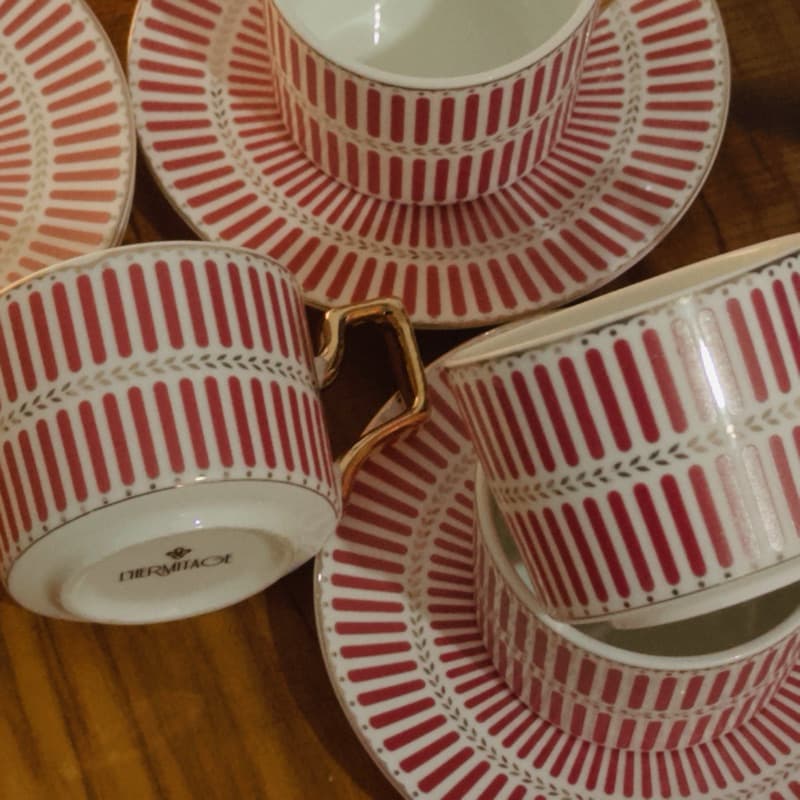 Jogo de xícaras para café Olimpo em new bone china 110ml - quatro xícaras e quatro pires