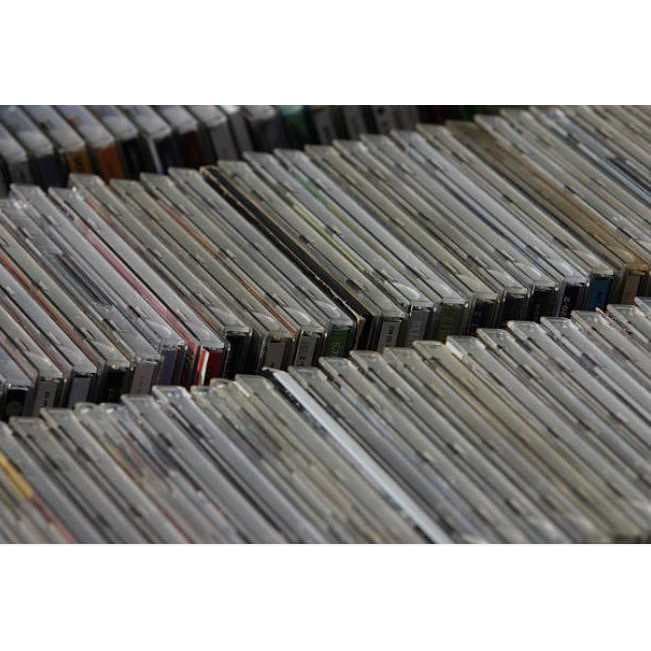 CDS ORIGINAIS NACIONAIS DE GÊNEROS E ARTISTAS VARIADOS - ROCK, SERTANEJO, MPB, OUTROS