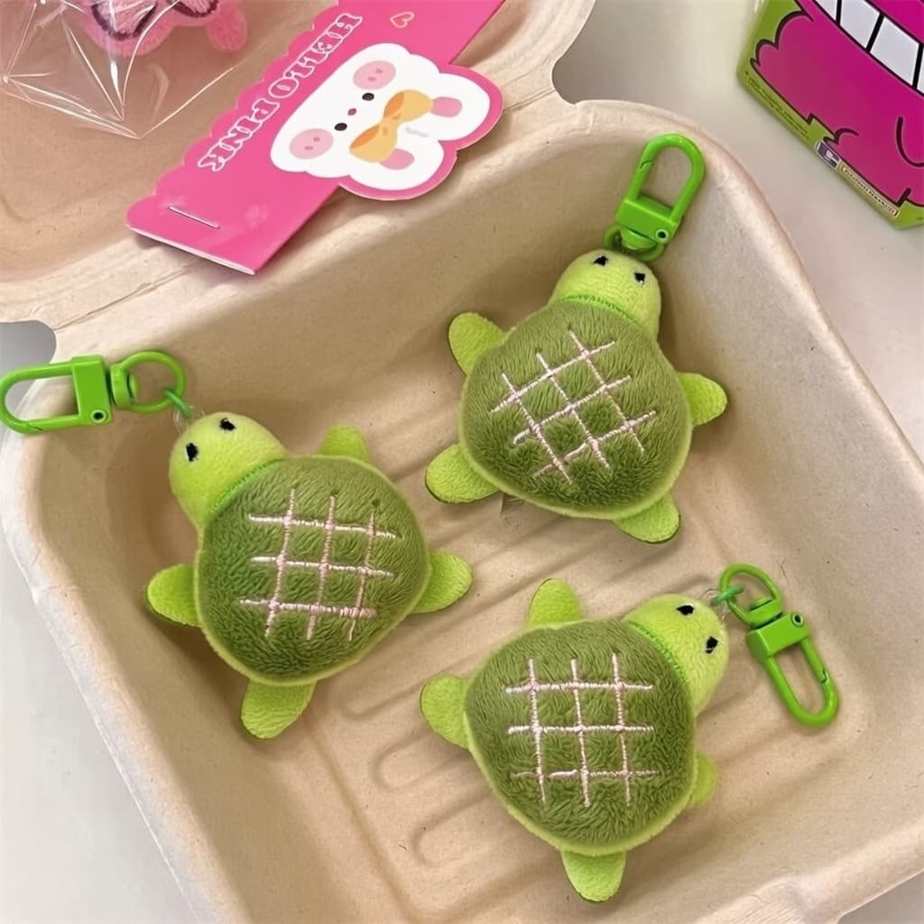 Chaveiro Broche Tartaruga Fofa de Pelúcia Verde Macia Kawaii