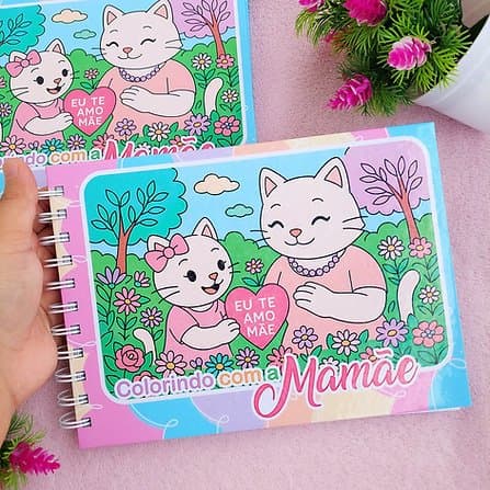 LIVRO DE DESENHOS COLORINDO COM A MAMÃE