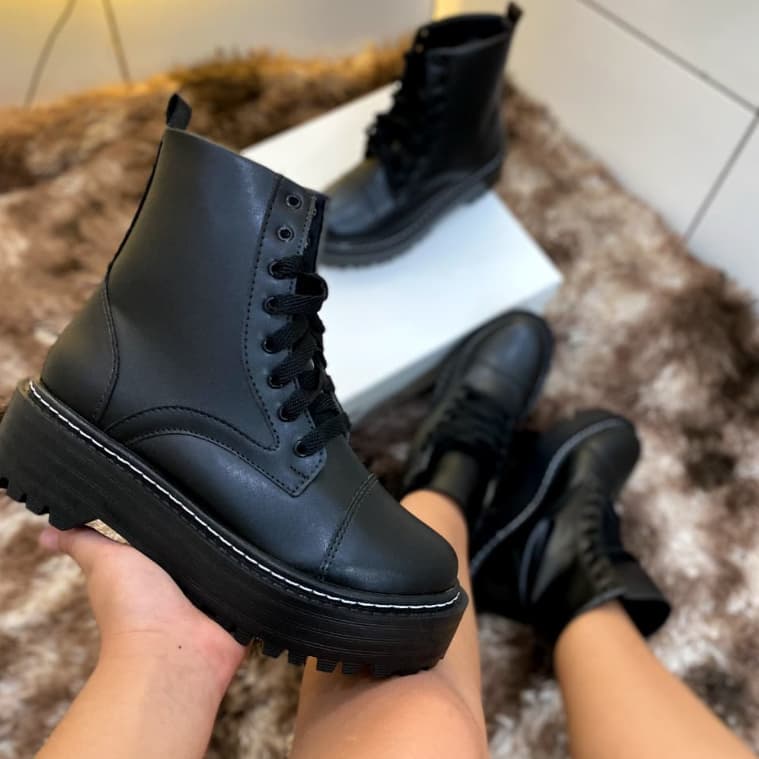 Bota Feminina de Couro Cano Médio CoturnoTratorado de Inverno Qualidade Premium do 34 ao 39