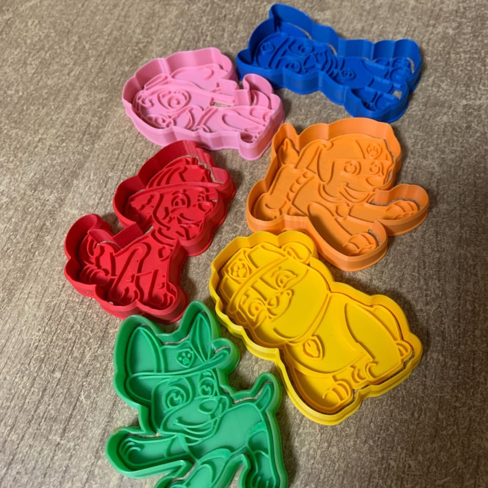 Kit 7 Cortadores de Biscoito Infantil Anime Cachorro 6cm Cortador Bolacha Massinha Pasta Americana