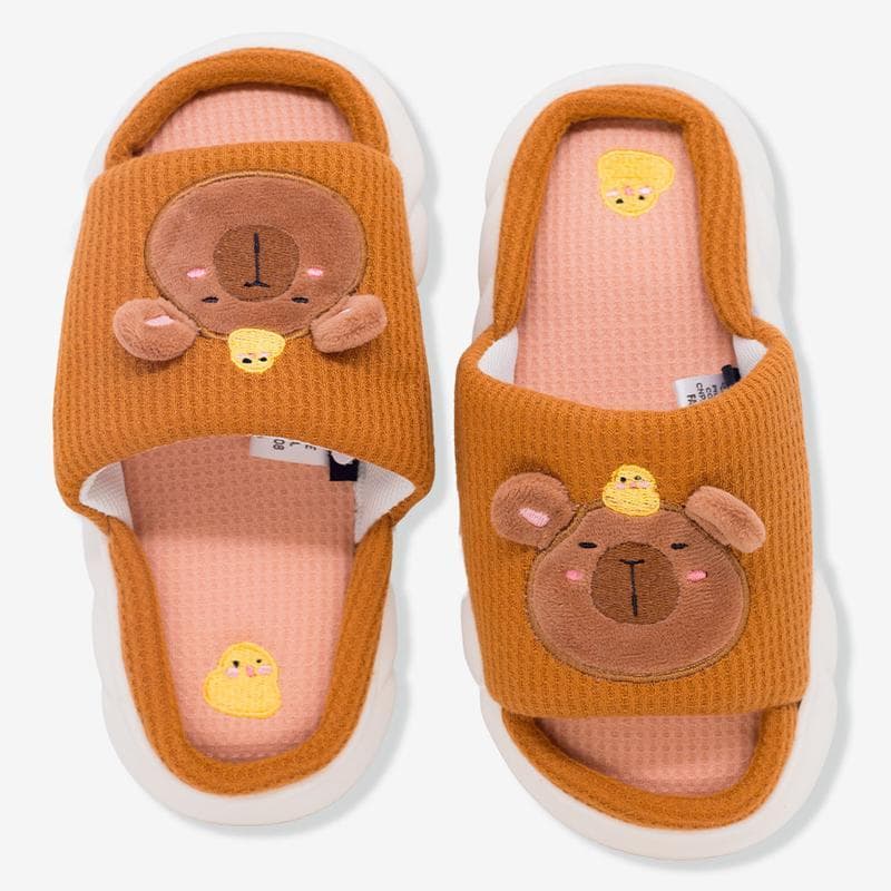 Pantufa Nuvem Infantil Capivara - Zona Criativa