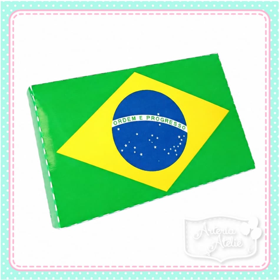 Caixa porta Kit Kat Lembrancinha Aniversário Personalizados Decoração Time  Bandeira do Brasil campo de Futebol Bola