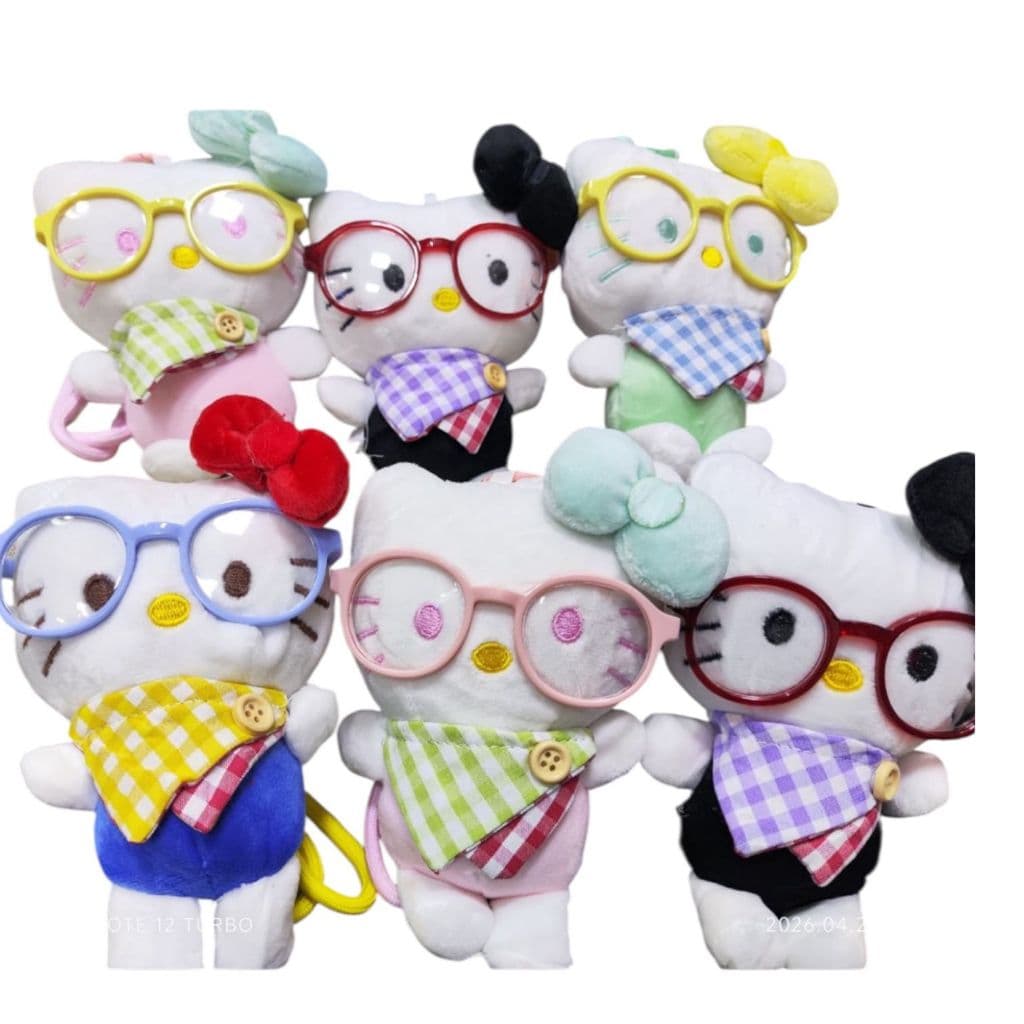 Chaveiro de pelúcia hello kitty com óculos