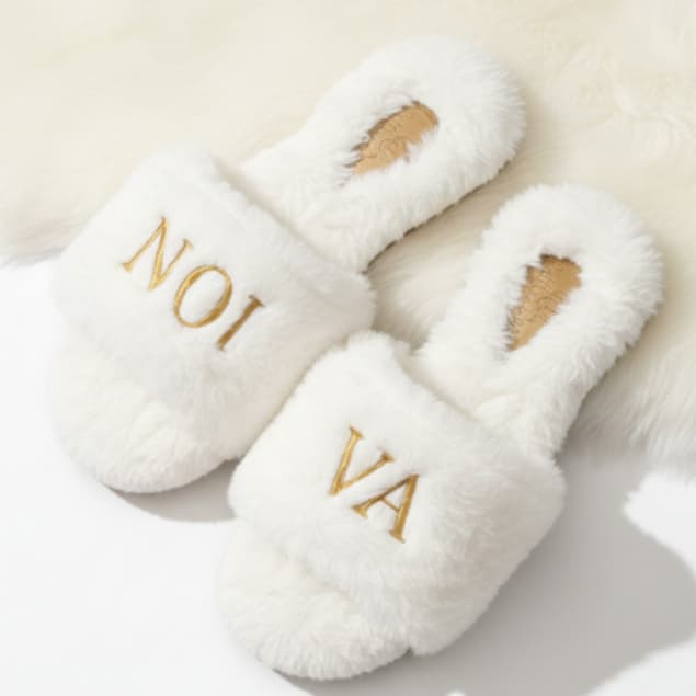 Pantufa Chinelo Rasteirinha Noiva Aberta para Casamento com Bordado e solado Antiderrapante Luxo