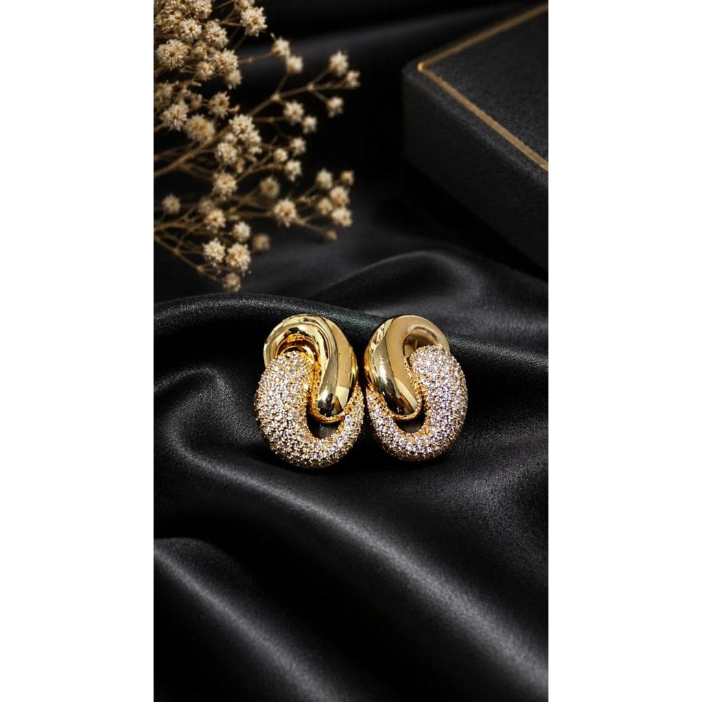 Conjunto colar e brinco folheado a ouro 18 k cravejado de zircônio