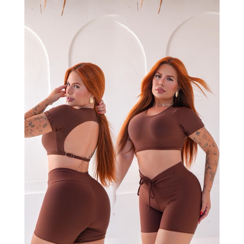 Conjunto Top Com Manguinhas e Short com Cordinha Gringa Costa Nua Moda Fitness Tiktok