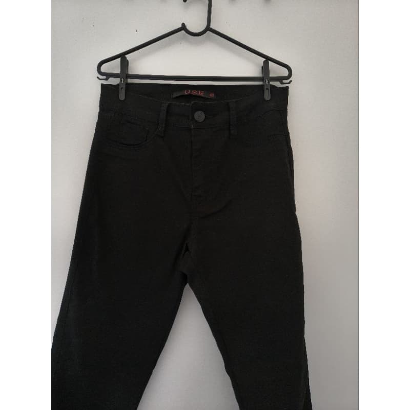 Calça feminina jeans preta