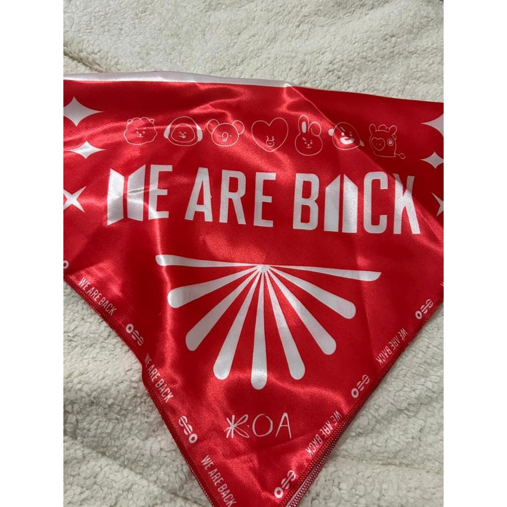 Bandana BTS Dupla Face Vermelha e Branca - Lenço K-Pop Coleção Comeback "We Are Back" Arirang Tour