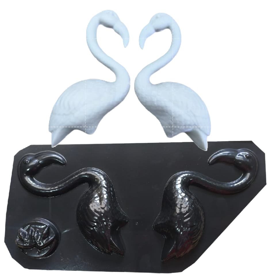 Molde Forma Abs Flamingo 29cm Bipartido Jardim Gesso Ciment Preto