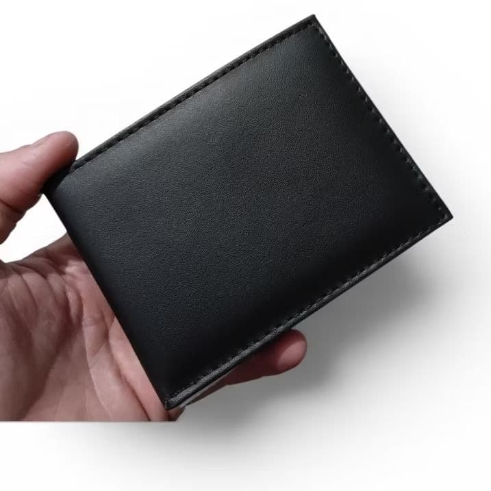 CARTEIRA MASCULINA DE COURO SINTÉTICO,MODELO SLIM PORTA MOEDAS COR PRETA.