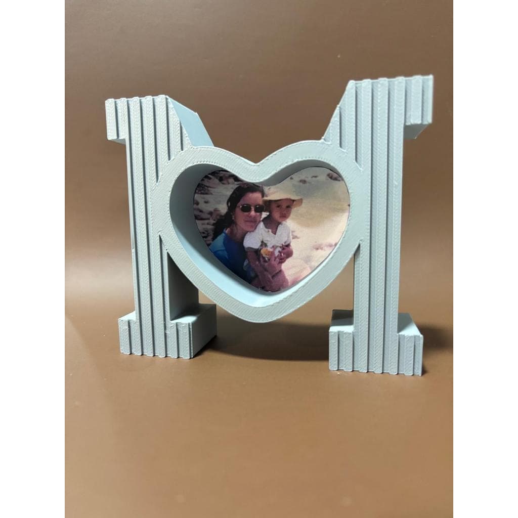 Porta Retrato Letra M Com Coração De Mesa - Porta Retrato De Mesa Decorativo Presente Para Mães *não acompanha foto