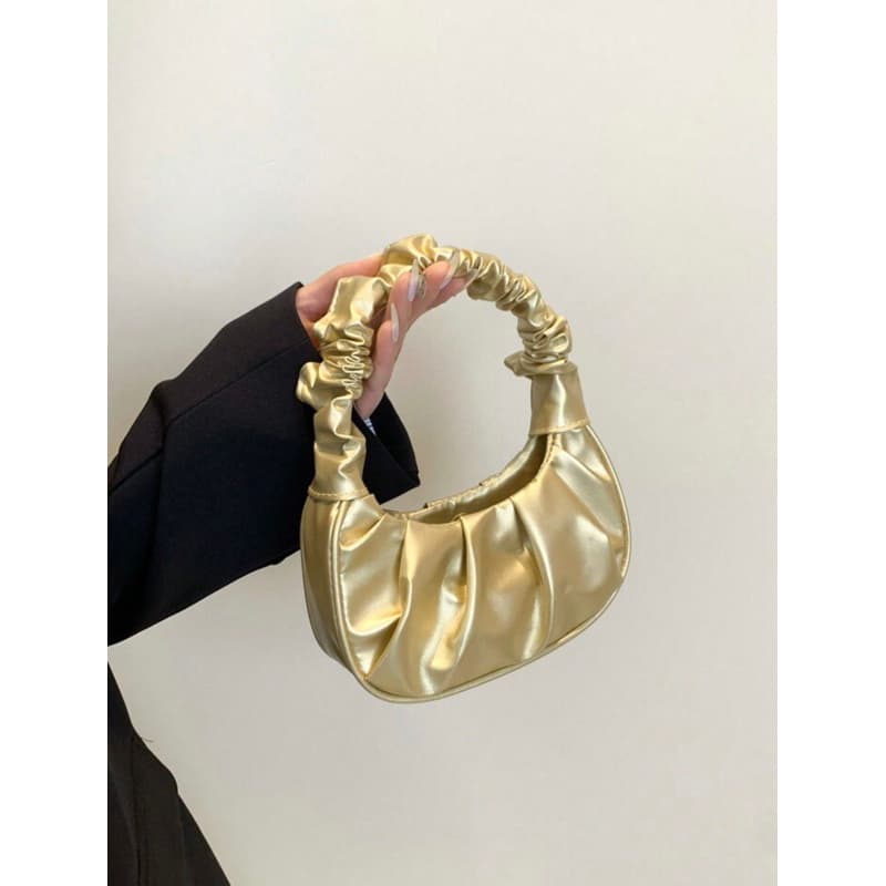 Bolsa Feminina Dourada Metalizada Pequena de Mão com Alça Franzida – Fashion e Elegante