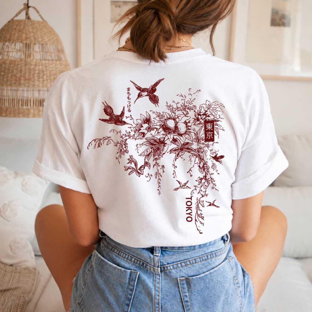 Camiseta feminina Estampa Floral Passaro T-Shirt Estilosa Tokio 100% Algodão Promoção