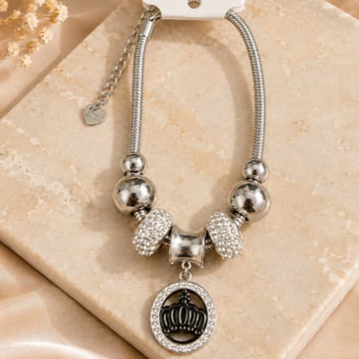 Pulseira Prateada 316L com Coroa e Pedras Brilhantes Elegante Feminina