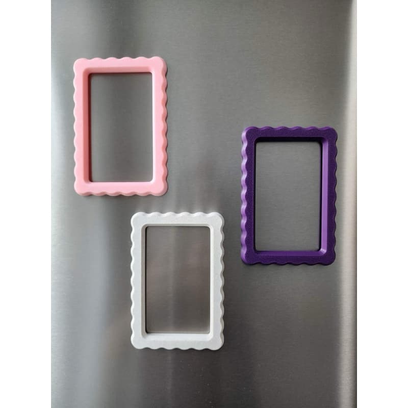 Porta-Retrato Magnético para Geladeira – Moldura Decorativa com Ímãs e Detalhes