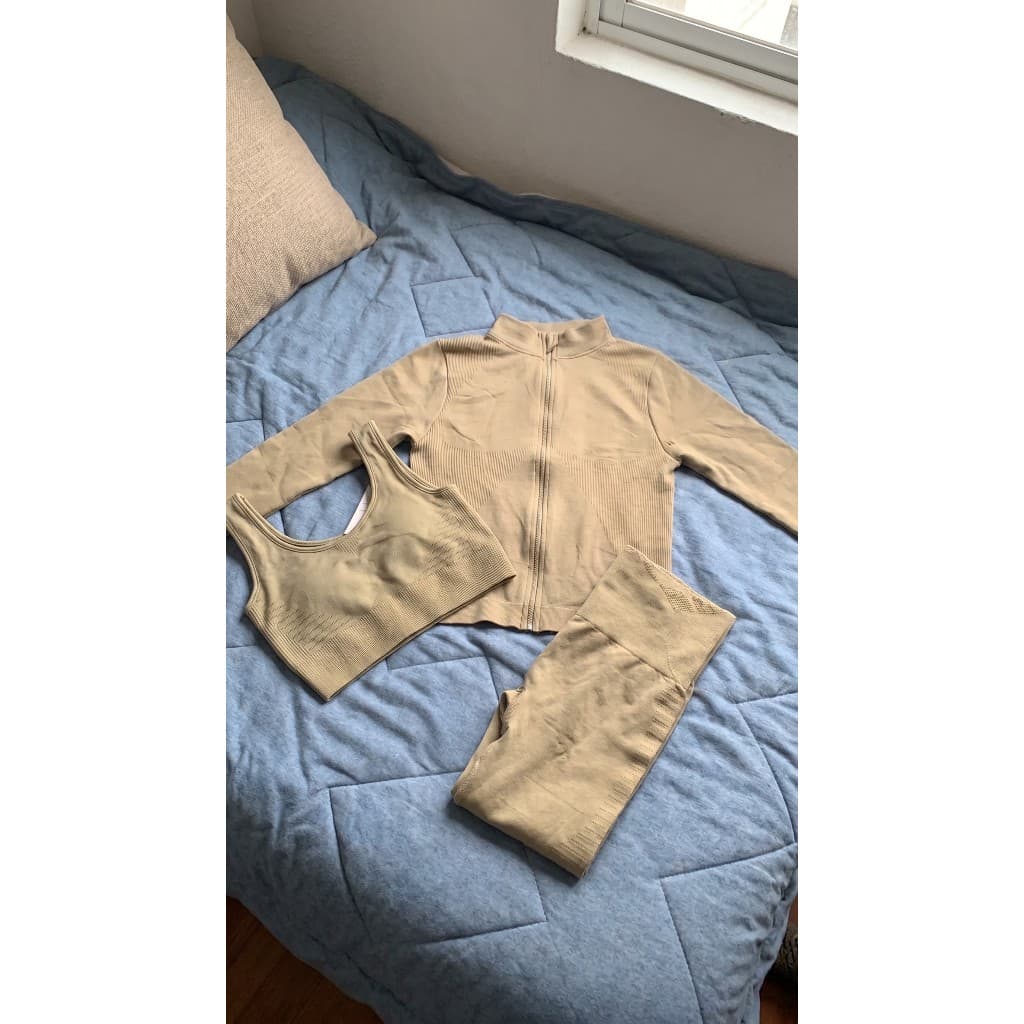 CONJUNTO FITNESS FEMININO 3 PEÇAS