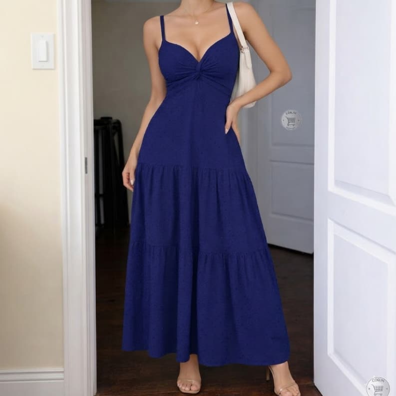 Vestido Longo Premium em Tecido Pipoca Modelagem Elegante com Decote Torcido que Valoriza a Silhueta