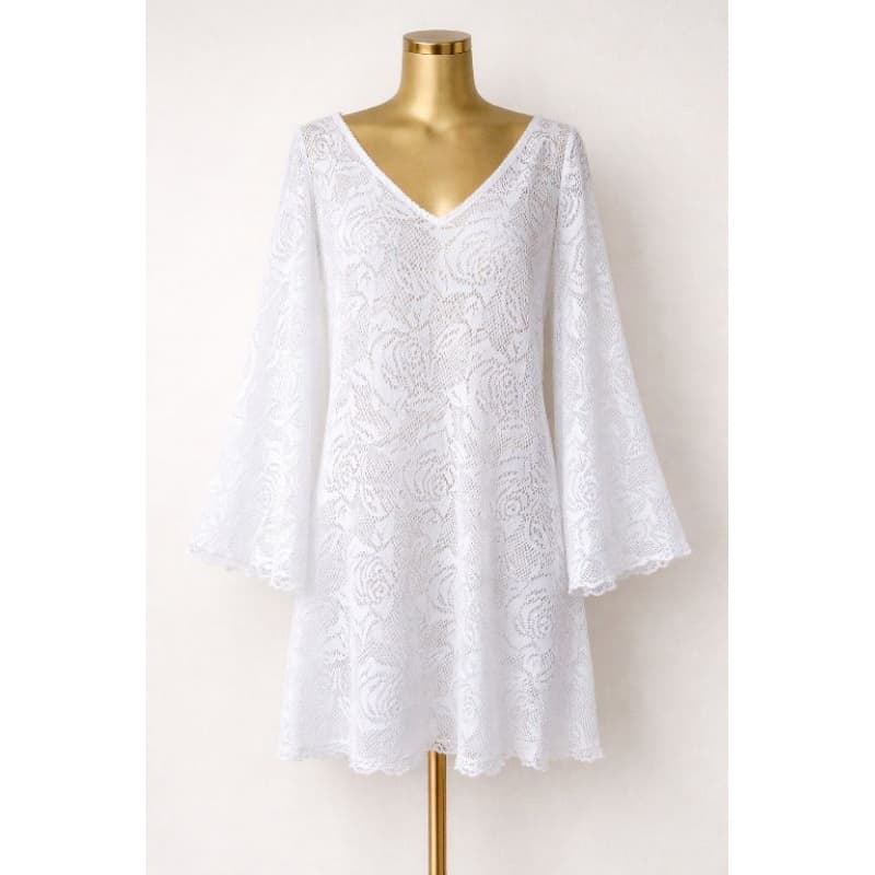 Saída de Praia Branca em Renda Manga Flare – Leve, Elegante e Confortável