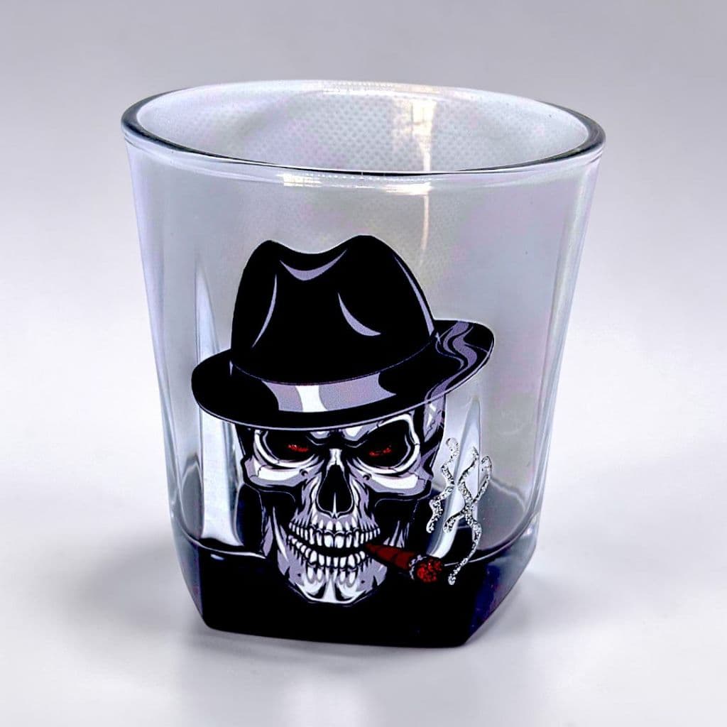 Copo Exu Caveira Vidro Grosso Decorado Com Fundo Preto Oferenda Umbanda Whisky