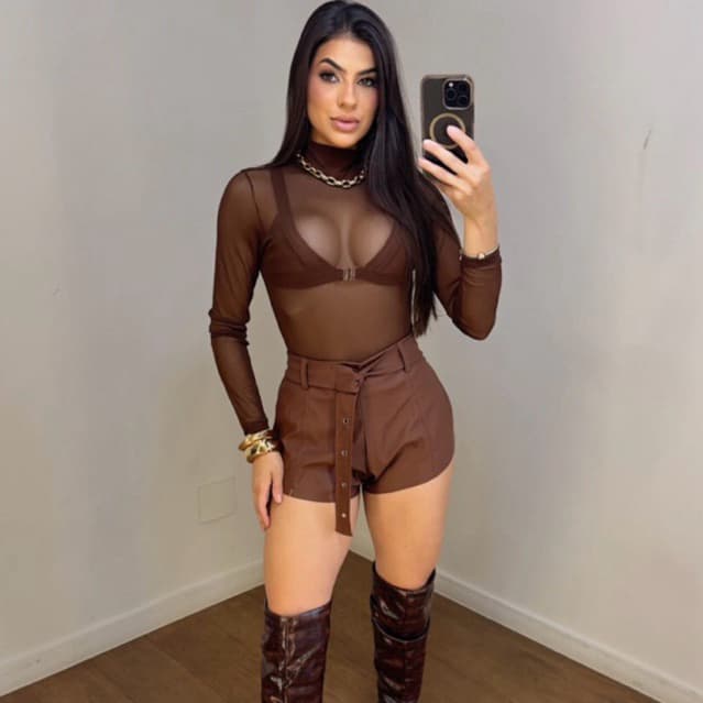 short Mini Couro Feminino Cintura  Alta tendência inverno 2026 inspiração balada Moda Casul