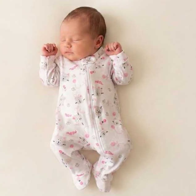 Roupinha Macacão Longo Menina Pijaminha Fechamento Ziper Malha Canelada -Tam RN, P, M e G