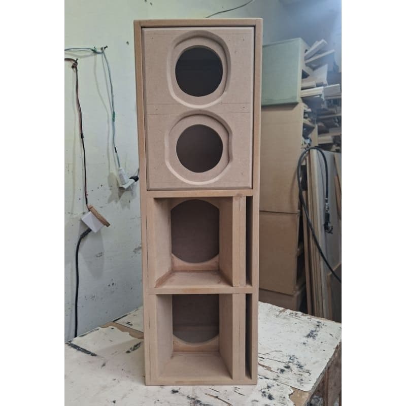 Torre para 2 médio grave 10p, driver até D250, cone 1125 e tweeter ST400