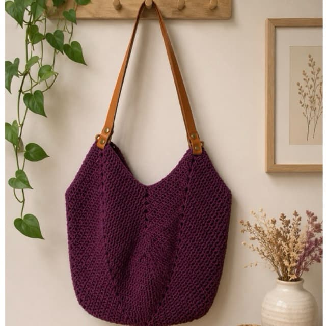 Bolsa de Crochê com alça de couro sintético