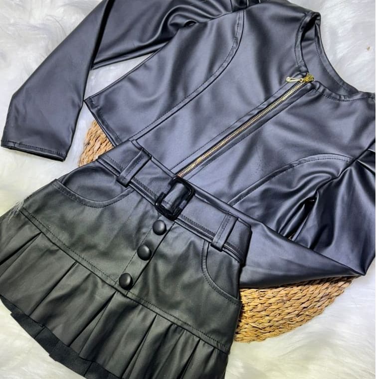 Conjunto 2 Peças Saia Plissada e Jaquetinha Corino Fake 02 ao 10