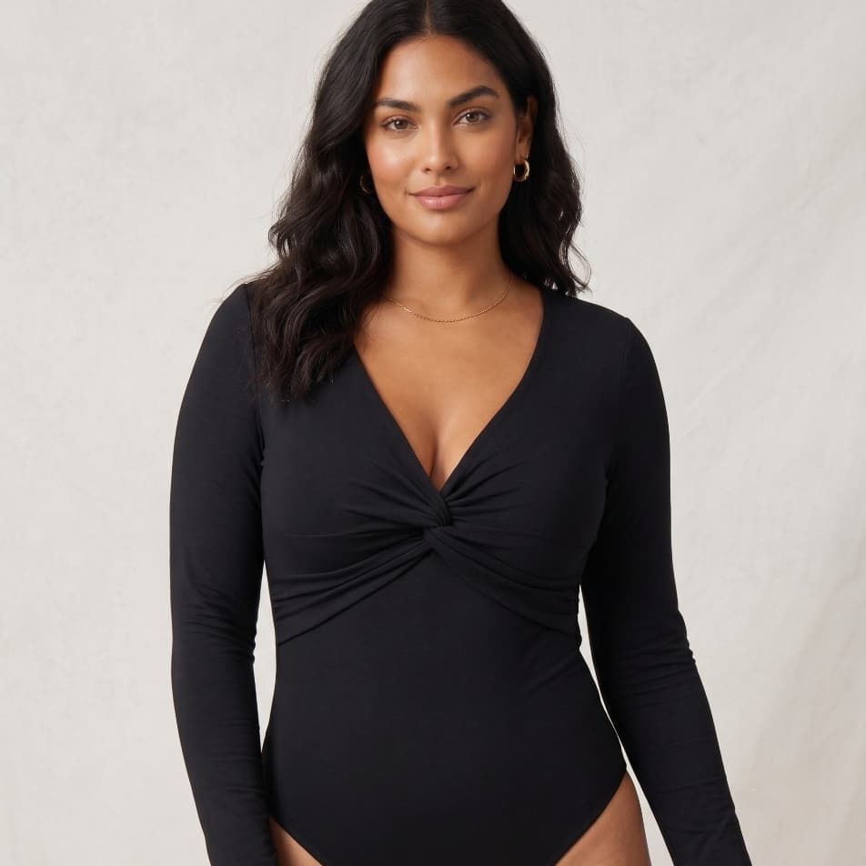 Body Feminino com Decote Cruzado – Look Casual Chic com Manga Longa
