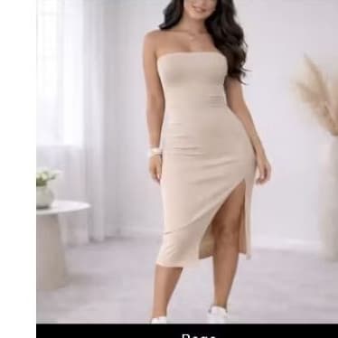 vestido canelado tomara que caia mini com fenda elegante ousadia